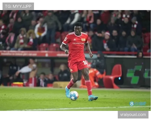 博尼法斯与奥斯梅恩：尼日利亚中锋的两种发展路径