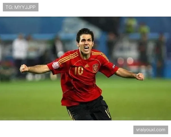 法布雷加斯与莫德里奇：控球节奏中分散传导与集中转移的机制差异